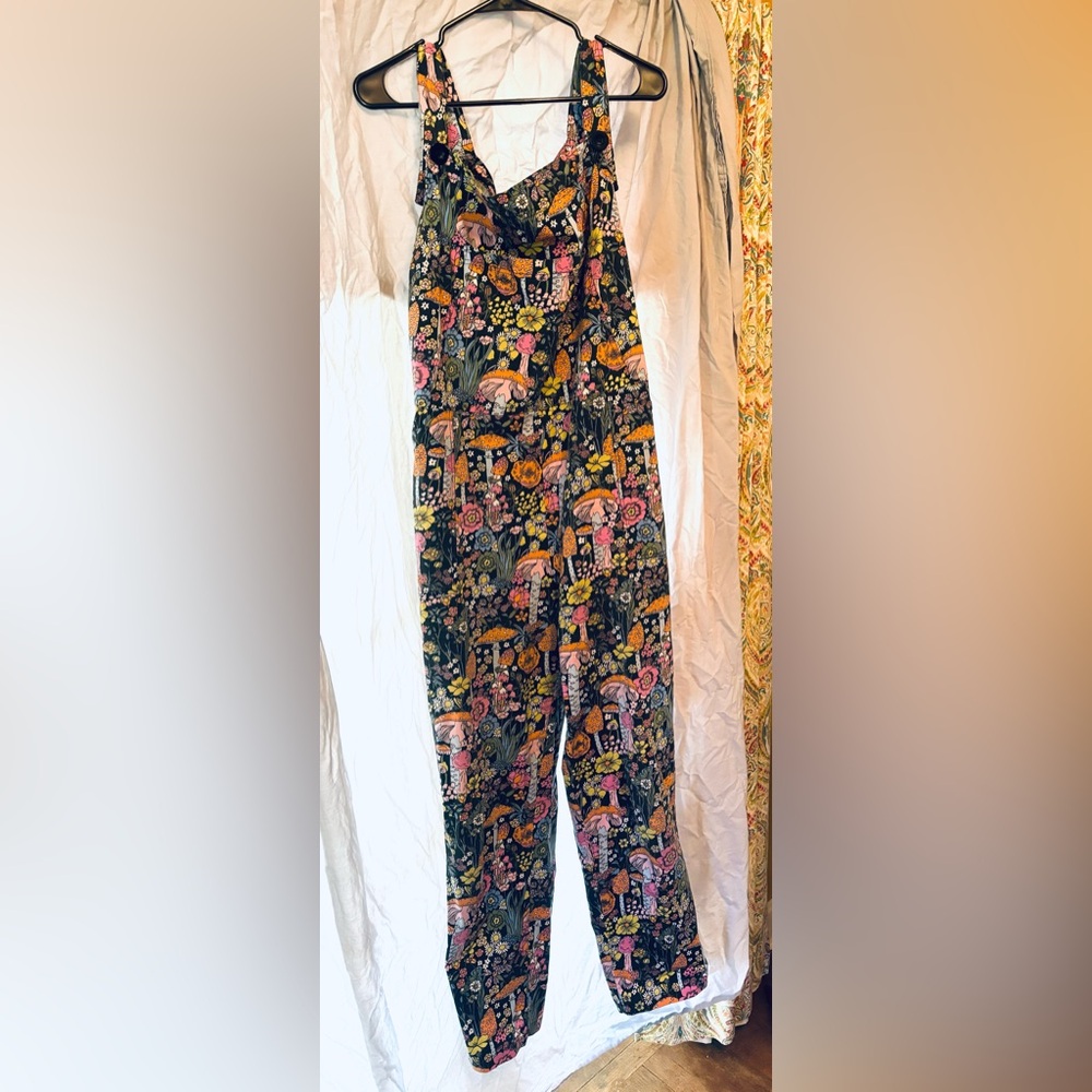 RARE, NOOWORKS MAGIC MUSHROOMS OVERALLS, SIZE 3XL